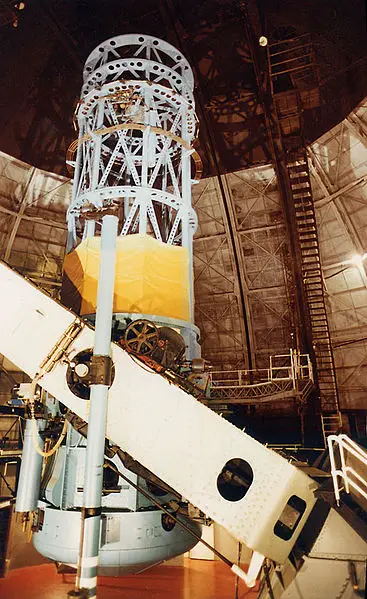 Hubble 100 inch Hooker telescoop.jpg