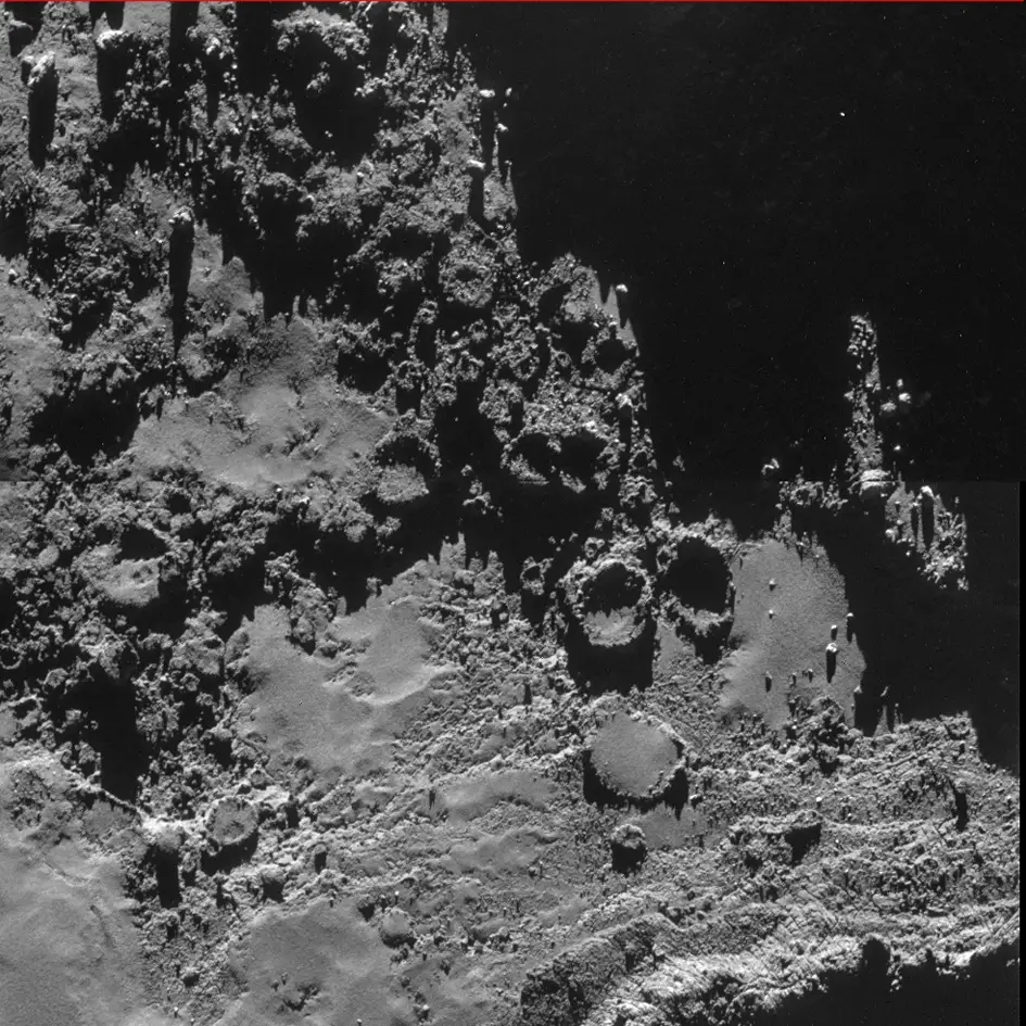 Comet_on_18_October_b_NavCam.jpg
