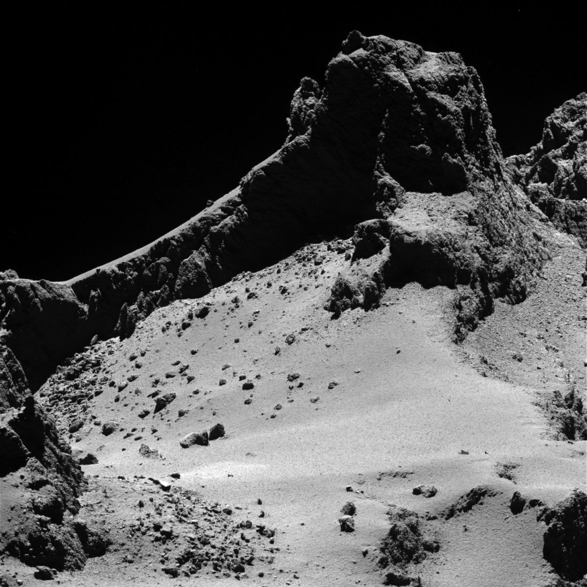 67P_from_8_km.jpg