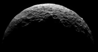 Ceres 10042015 north pole by Dawn.gif