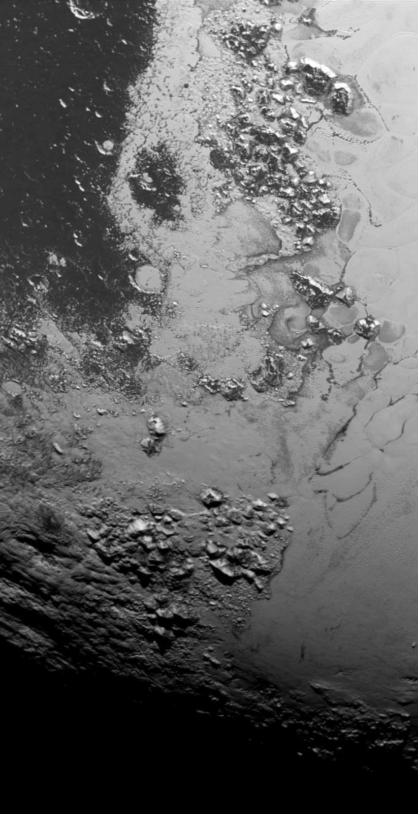 20150721_nh-pluto-mountain-range_mosaic.png