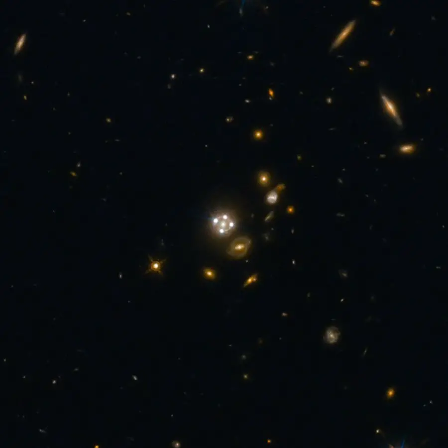 HE0435-1223 ESA Hubble NASA Suyu et al.jpg