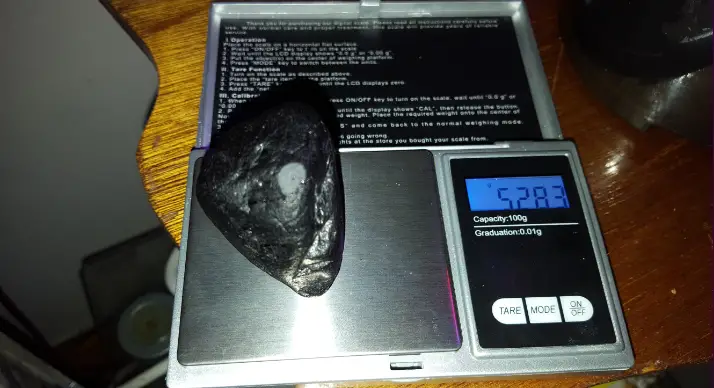 steen gevonden zwart 11-3-2018.png