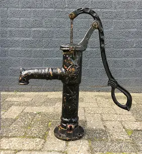 water pompen met spierkracht.jpg